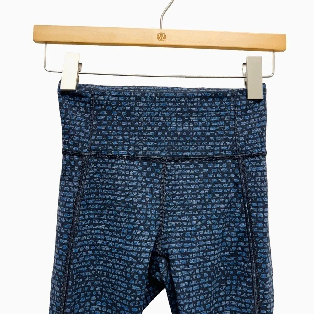 Lululemon Free Runner Crop (19